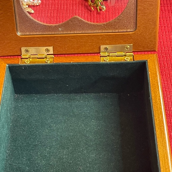 Vintage wooden jewelry box - Picture 2 of 3